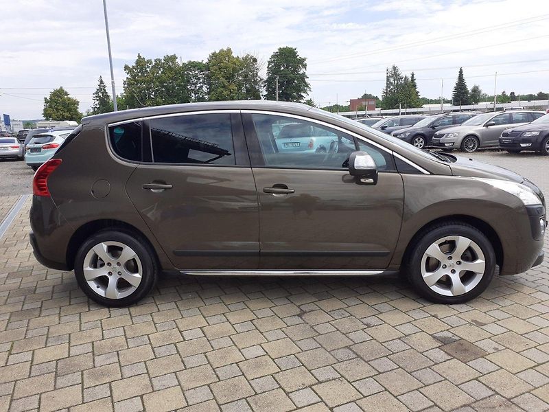 Peugeot 3008 (2011) 1.6 i  16V 115Kw - fotka 3 z 36