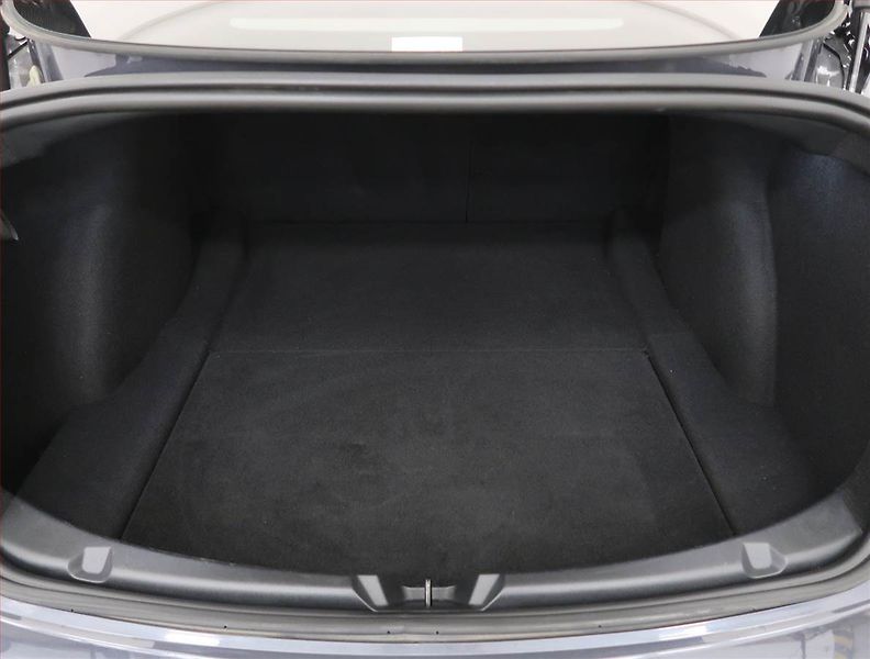 Tesla Model 3 (2023) Long Range 4WD 84kWh, SoH 97% - fotka 13 z 32