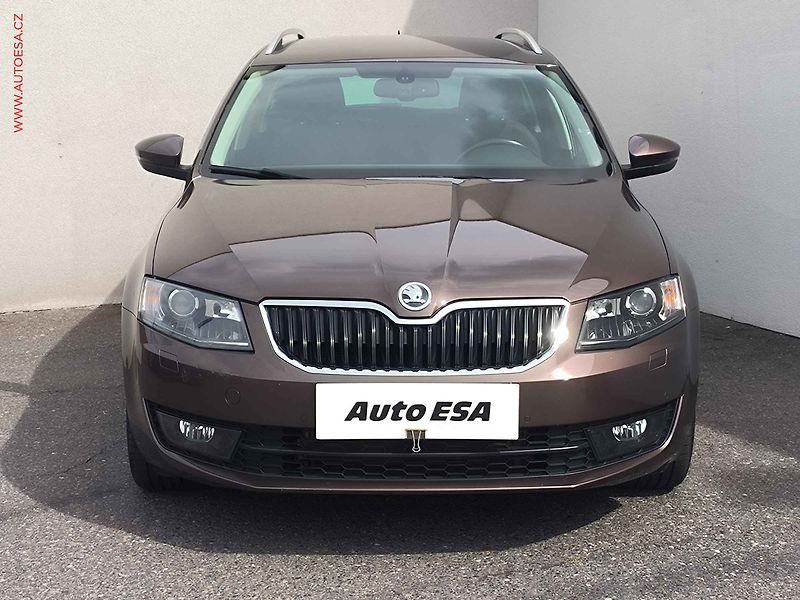 Škoda Octavia (2013) 1.8 TSi, Elegance, bixen, TZ - fotka 2 z 21