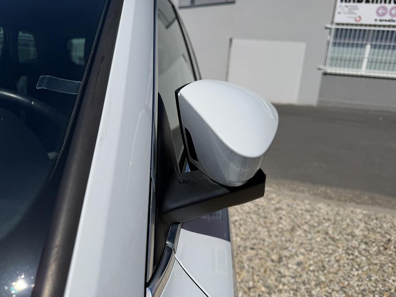 Škoda Karoq 1,5 TSi/110kW DSG - STYLE,TZ,. - fotka 79 z 88