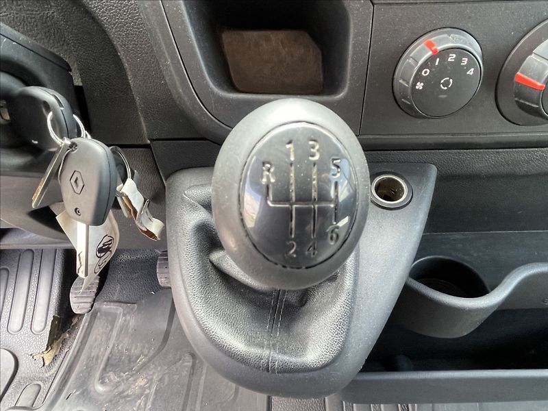 Renault Master 2,3 DCi 81kw odp.DPH 4xCZauto - fotka 11 z 32