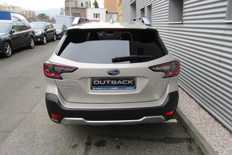 Subaru Outback (2025) 2,5i TOURING MY25.5 - fotka 29 z 62