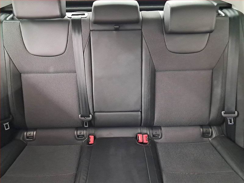 Škoda Octavia (2018) Style Plus 1.0 TSI, Serv.kniha - fotka 10 z 22