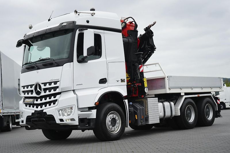 Mercedes-Benz (2018) AROCS / 2651 / 6 X 4 / FASSI F - fotka 27 z 68