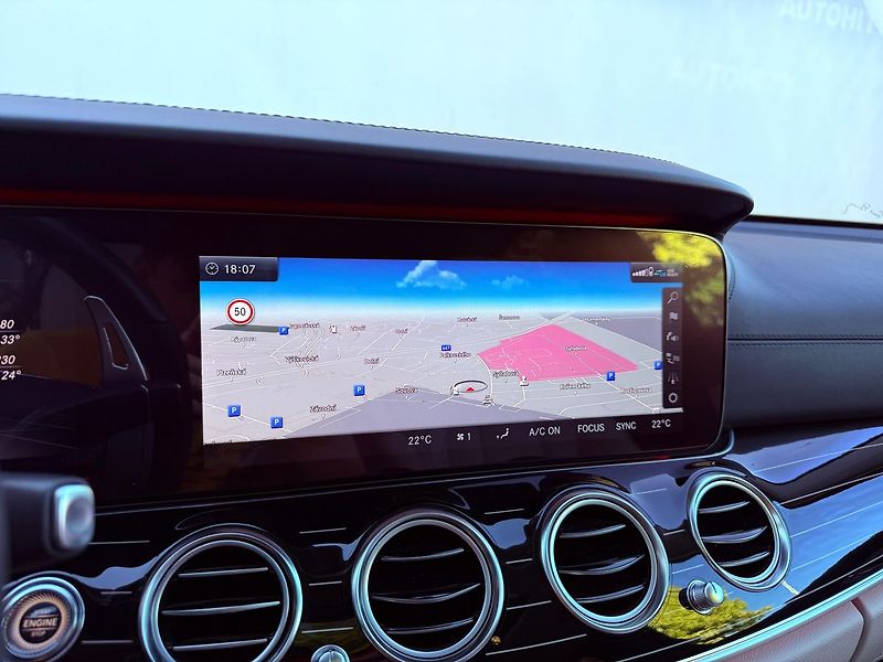 Mercedes-Benz Třídy E E 63 S 4MATIC+, ČR, 1.Maj - fotka 26 z 39