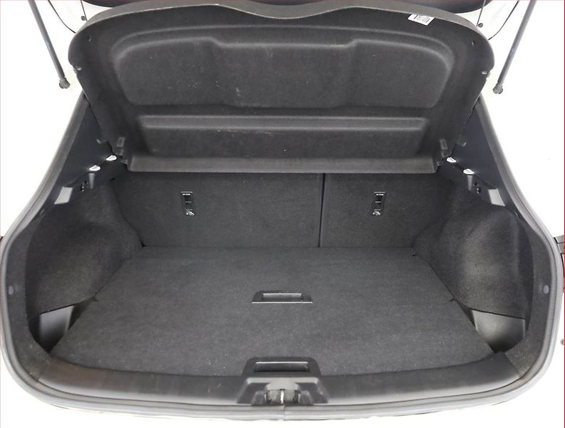 Nissan Qashqai (2018) 1.6 DIG-T, Navi, Tempomat - fotka 18 z 19