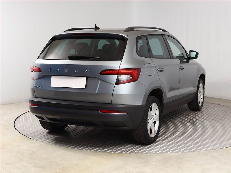 Škoda Karoq (2020) Ambition 1.5 TSI - fotka 5 z 15