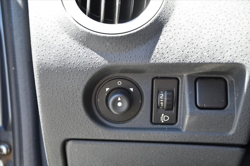 Citroën C3 1.4i KLIMA 1.MAJ. ČR - fotka 17 z 17