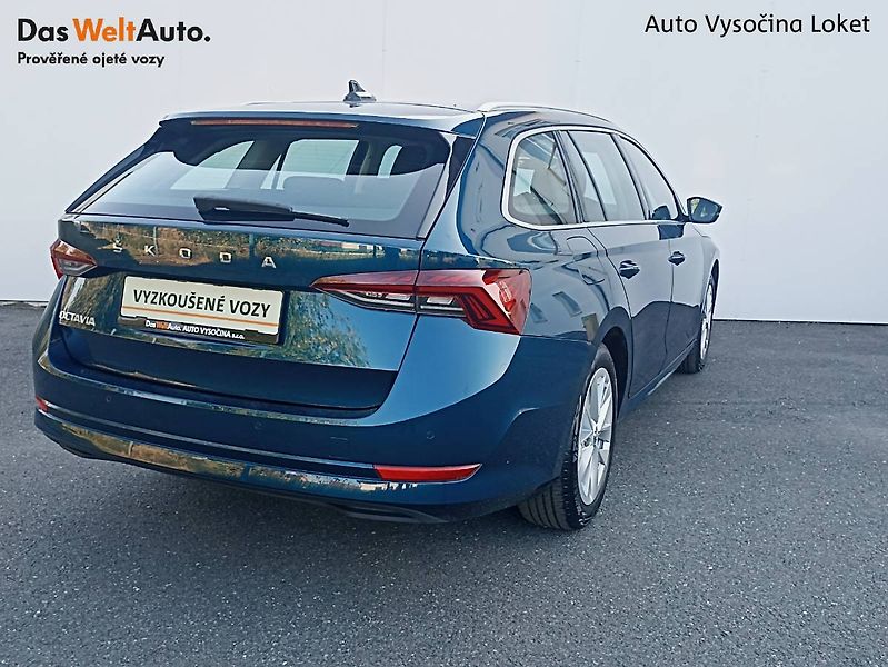 Škoda Octavia (2023) 2.0 TDI DSG Tažné Head Up disp - fotka 2 z 33