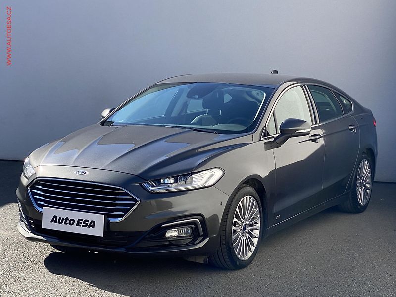 Ford Mondeo (2020) 2.0 TDCi AWD, Titanium, AT - fotka 3 z 19
