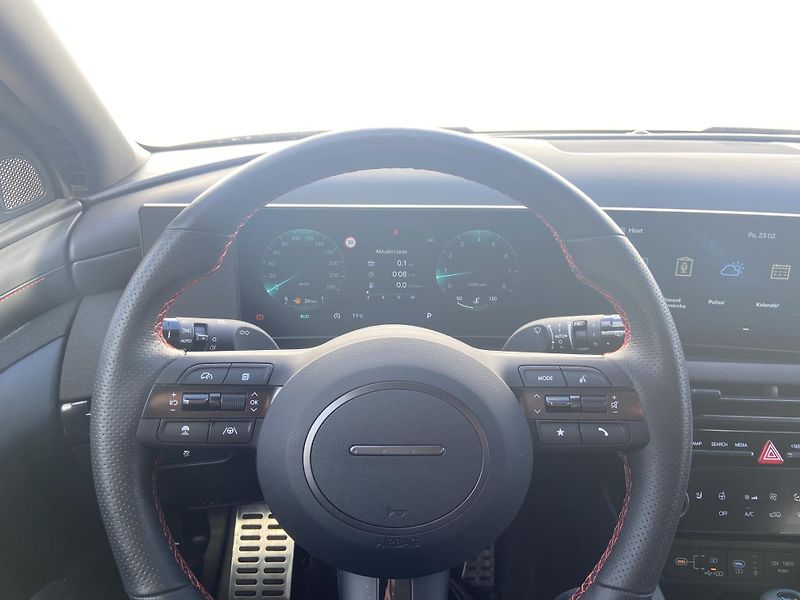 Hyundai Tucson 1.6 T-GDI 118kW DCT N-Line - fotka 15 z 20