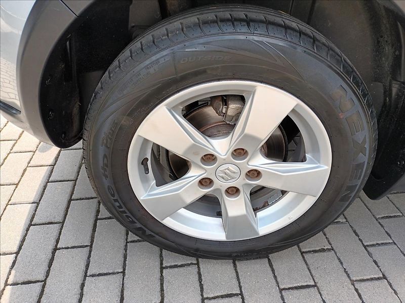 Suzuki SX4 1,6 VVT,88KW,4X4,VÝHŘEV,KOLA - fotka 29 z 47