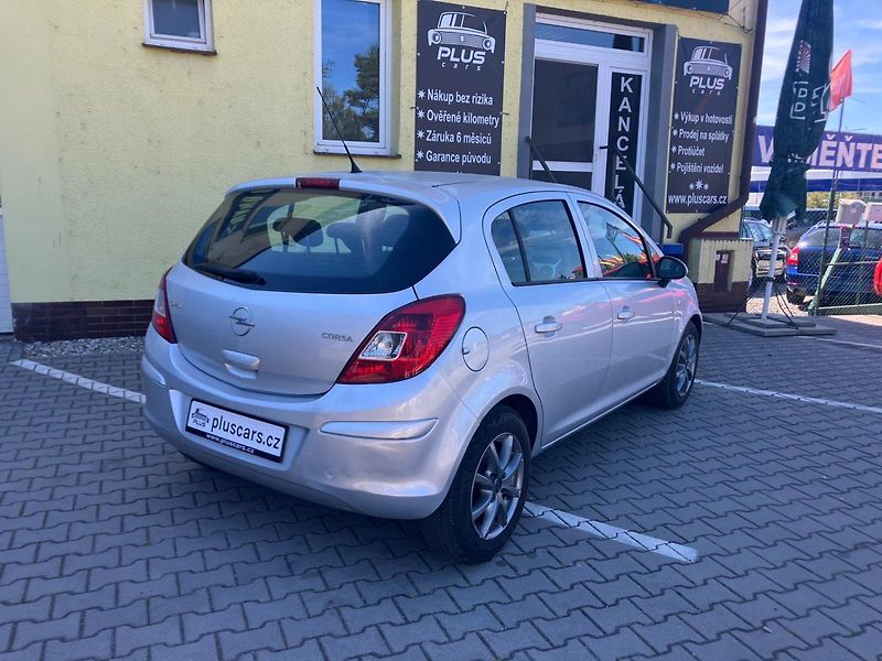 Opel Corsa 1,4i(66kW)*STK DO 6/2028* - fotka 2 z 15