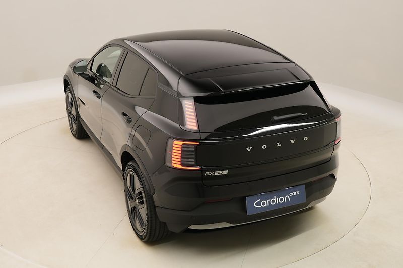 Volvo EX30 (2026) CROSS COUNTRY P5 LONG R. PLUS - fotka 17 z 61