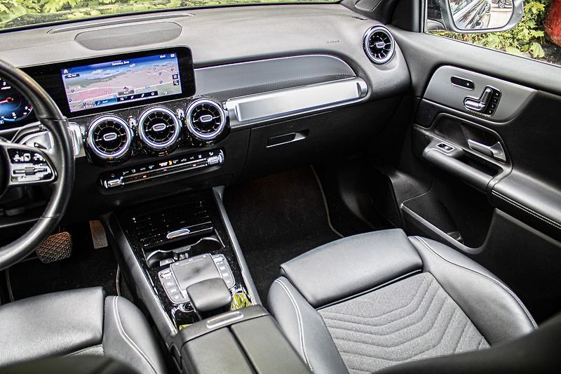 Mercedes-Benz GLB - fotka 35 z 37