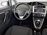 Toyota Verso (2013) 2.0 D-4D, 7 míst, Navi - náhled 7