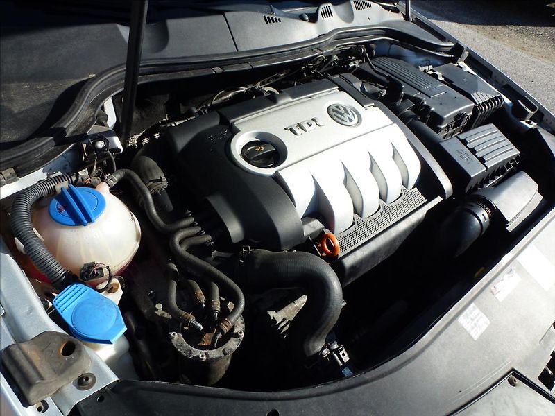 Volkswagen Passat 2,0 TDi  Comfort - fotka 41 z 49