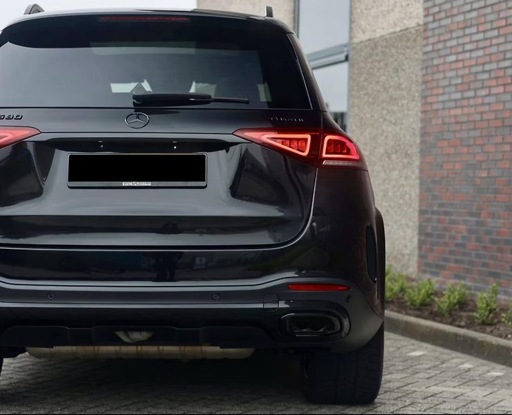 Mercedes-Benz GLE (2023) 580 mHEV 4MATIC - fotka 10 z 40