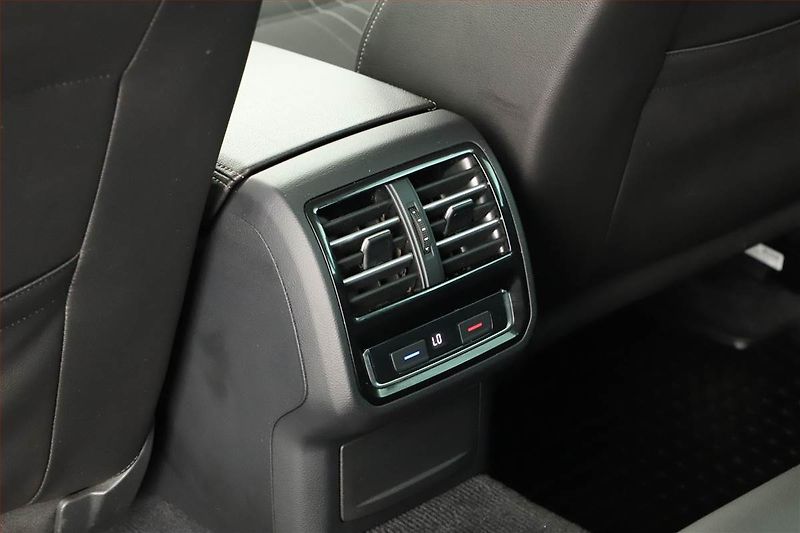 Volkswagen Passat (2017) Alltrack 2.0 BiTDI, 4X4 - fotka 15 z 18