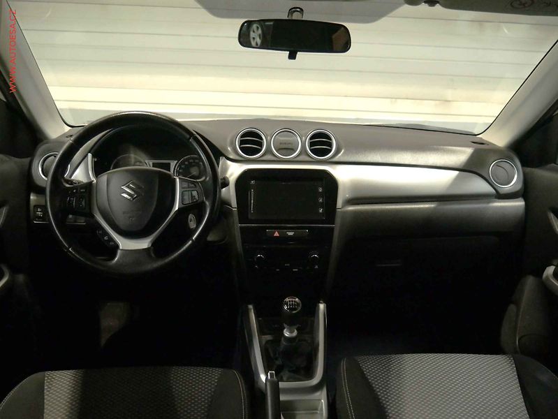 Suzuki Vitara (2016) 1.6 DDIS, Navi, AC - fotka 8 z 20