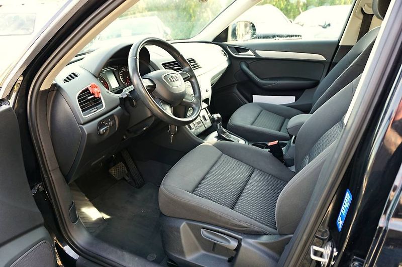 Audi Q3 (2013) 2,0 TFSI 125 kW - fotka 23 z 45