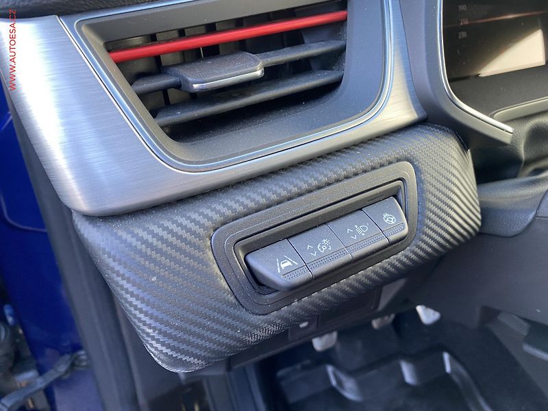 Renault Captur (2022) 1.3 TCe, ČR, RS Line, LED - fotka 15 z 19