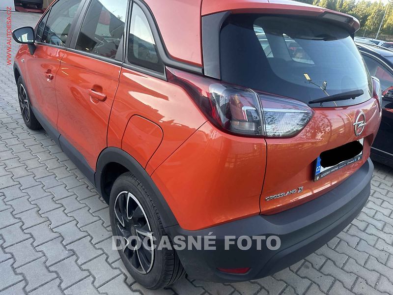 Opel Crossland X (2020) 1.2i, AC, výhřev sed - fotka 2 z 3
