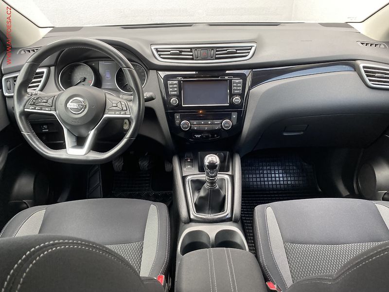 Nissan Qashqai (2018) 1.2TCe, ČR, Klima - fotka 11 z 19