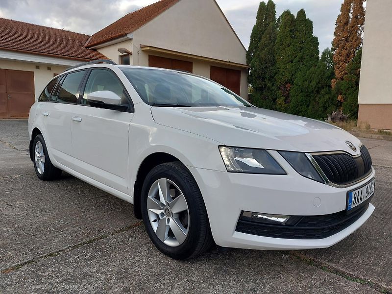 Škoda Octavia 1,6 TDi 85kw Ambition ČR Nav. - fotka 1 z 18