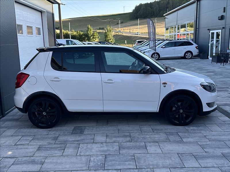 Škoda Fabia 1,2 TSI 105PS  Monte Carlo - fotka 6 z 47