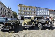 Čtyřicátý ročník Plaketové jízdy historických automobilů uspořádal kolínský Veteran Car Club.