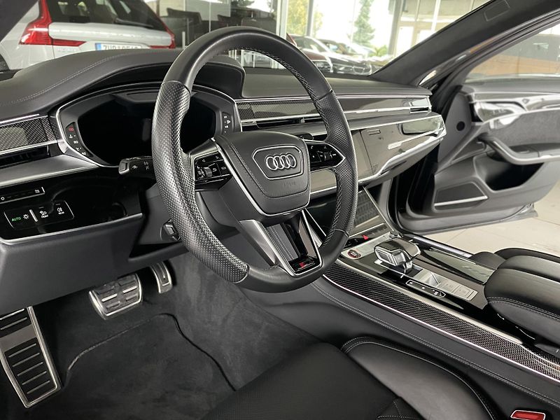 Audi S8 4,0TFSI Quattro*420kW*Webasto - fotka 12 z 42
