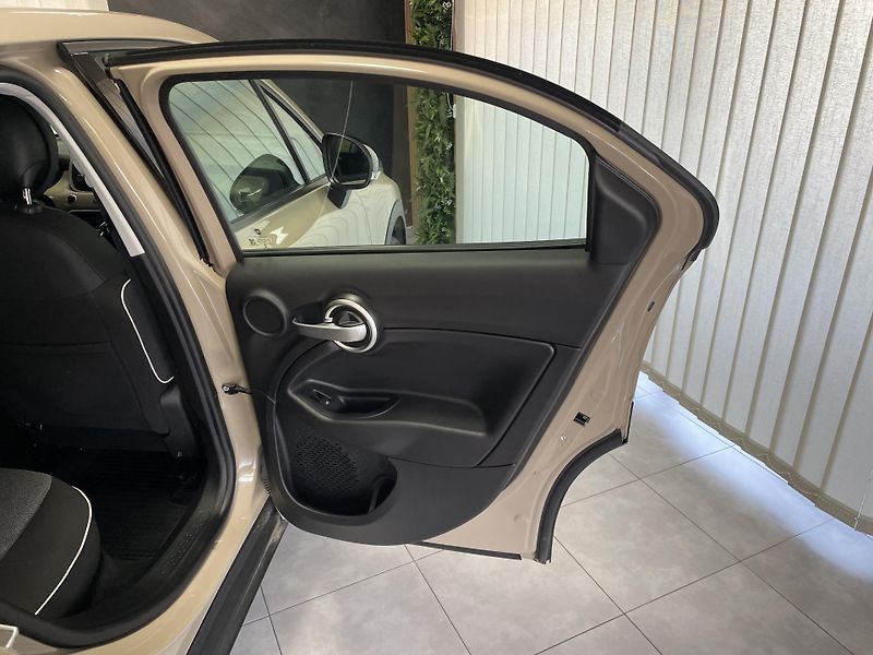 Fiat 500X 1.6 i ČR 1.MAJ.SERVIS 14000 km - fotka 15 z 25
