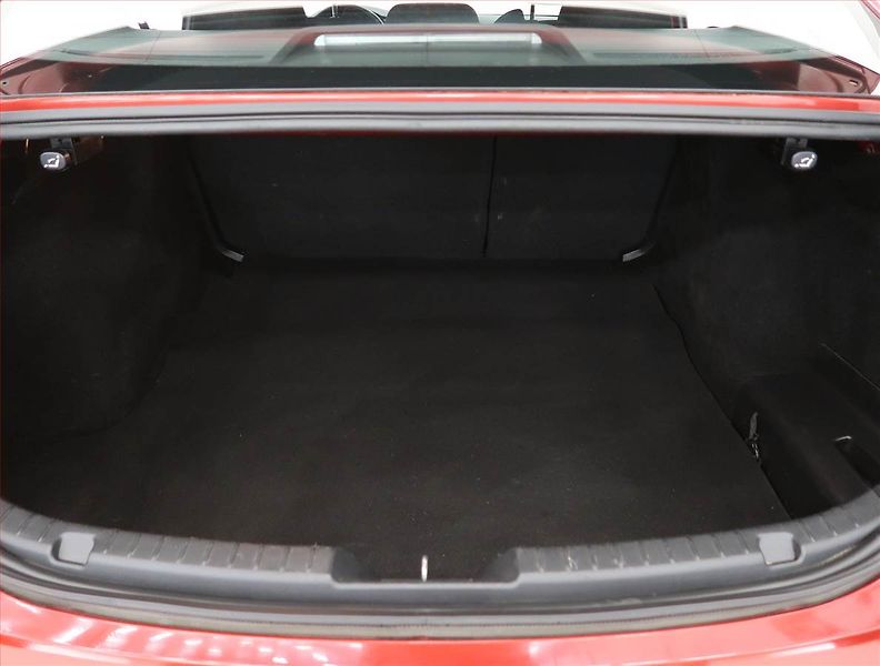 Mazda 3 (2019) 2.0 Skyactiv-G - fotka 14 z 21