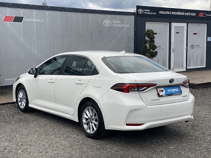 Toyota Corolla 1.8HEV, ČR, ComTech, DPH - fotka 5 z 15