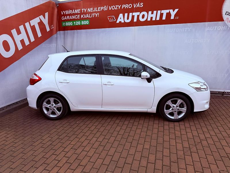 Toyota Auris 1.6 Valvematic, ČR - fotka 5 z 22