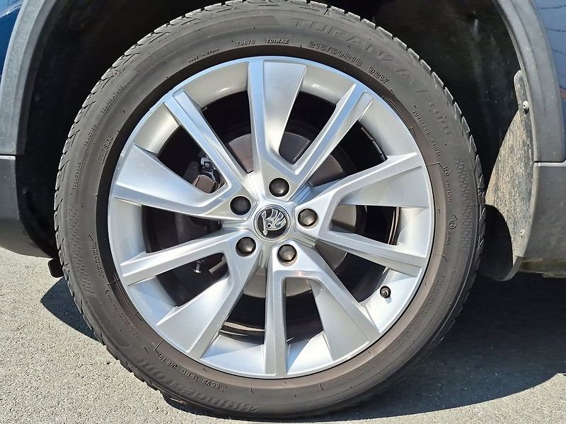 Škoda Karoq Style Plus 1,5 TSi 110 kW DSG - fotka 27 z 27
