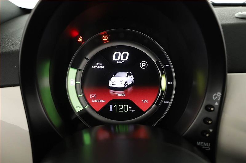 Fiat 500e (2015) 24 kWh, Automat, Tempomat - fotka 9 z 13