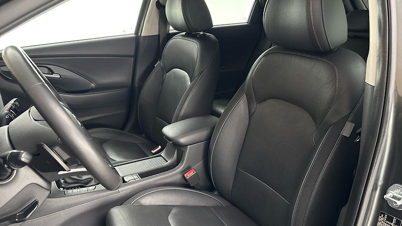Hyundai i30 1.5 T-GDI Style Kombi - fotka 15 z 29