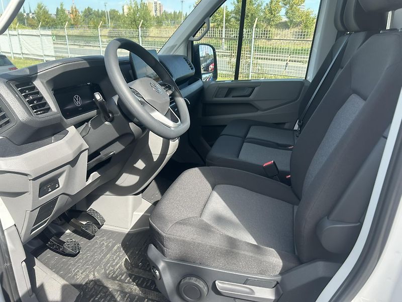 Volkswagen Crafter 2.0 TDI - fotka 12 z 24
