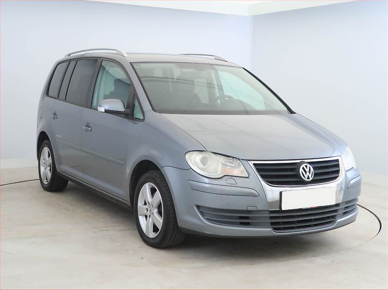 Volkswagen Touran (2008) 1.9 TDI, nová STK, Tažné - fotka 1 z 13