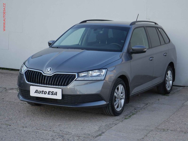 Škoda Fabia (2022) 1.0 TSI, Ambition - fotka 3 z 17