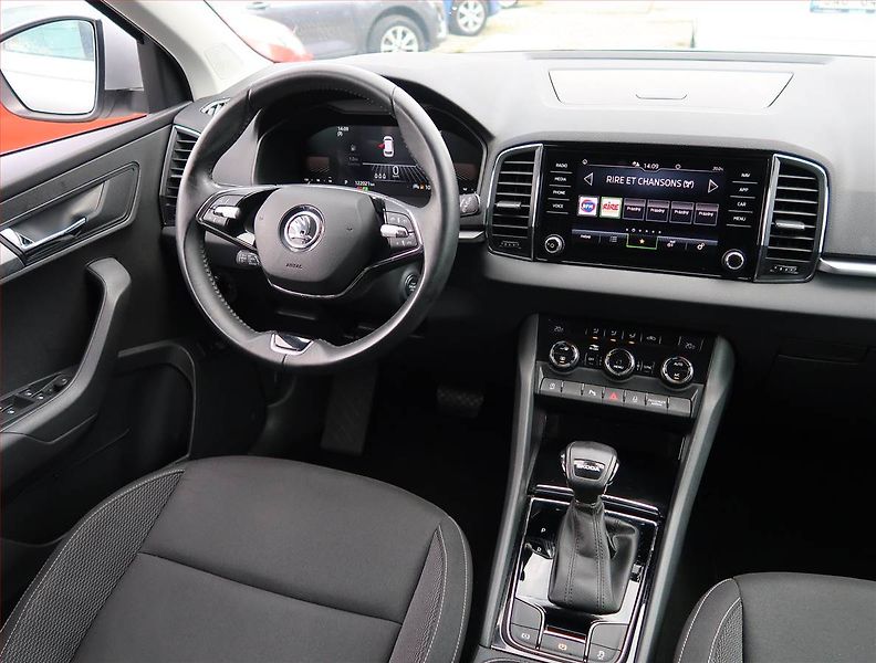 Škoda Karoq (2023) Ambition 2.0 TDI - fotka 7 z 24