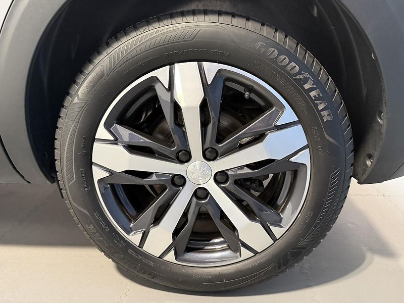 Peugeot 5008 ALLURE PACK 1.5 BlueHDi 130 S& - fotka 14 z 14