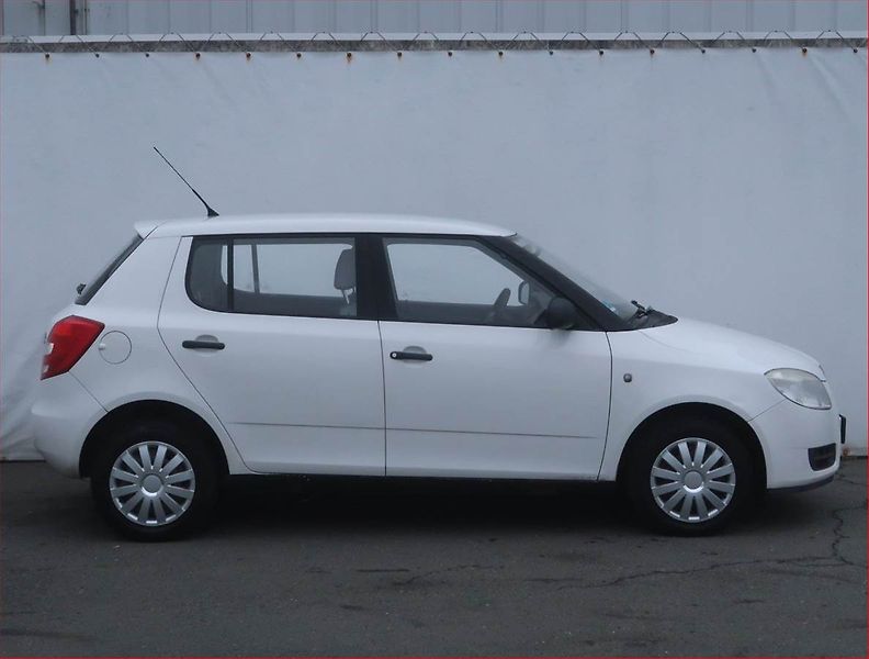 Škoda Fabia (2008) 1.2, nová STK, CZ doklady - fotka 6 z 13