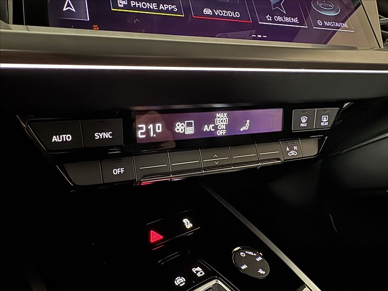 Audi Q4 e-tron 45 Quattro 195kW LED Matrix - fotka 42 z 49