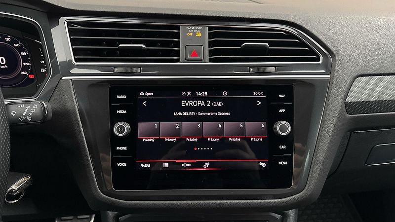 Volkswagen Tiguan Allspace 2.0 TDI DSG 4MOTION R-Line - fotka 11 z 29