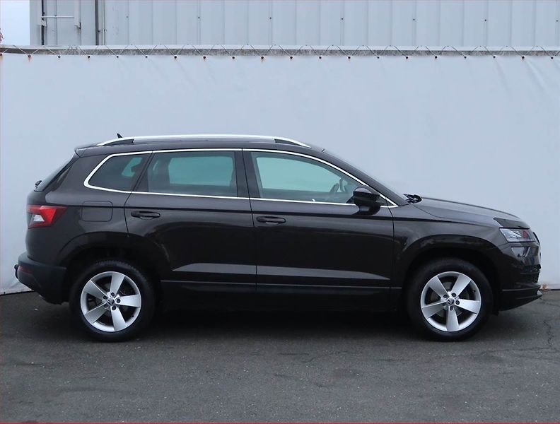 Škoda Karoq (2019) Style 1.6 TDI, Navi, Tempomat - fotka 6 z 22
