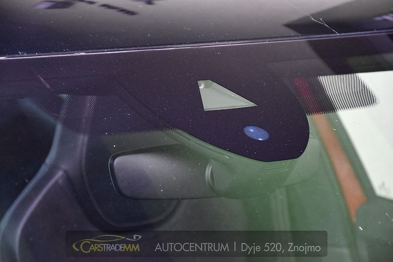 Škoda Superb 2.0TDi SPORTLINE 4X4 NEZ.TOP  - fotka 49 z 52