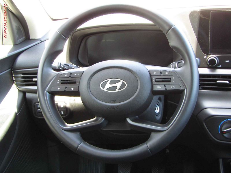 Hyundai i20 (2024) 1.2i, 1.maj,ČR, AC, navi - fotka 13 z 22